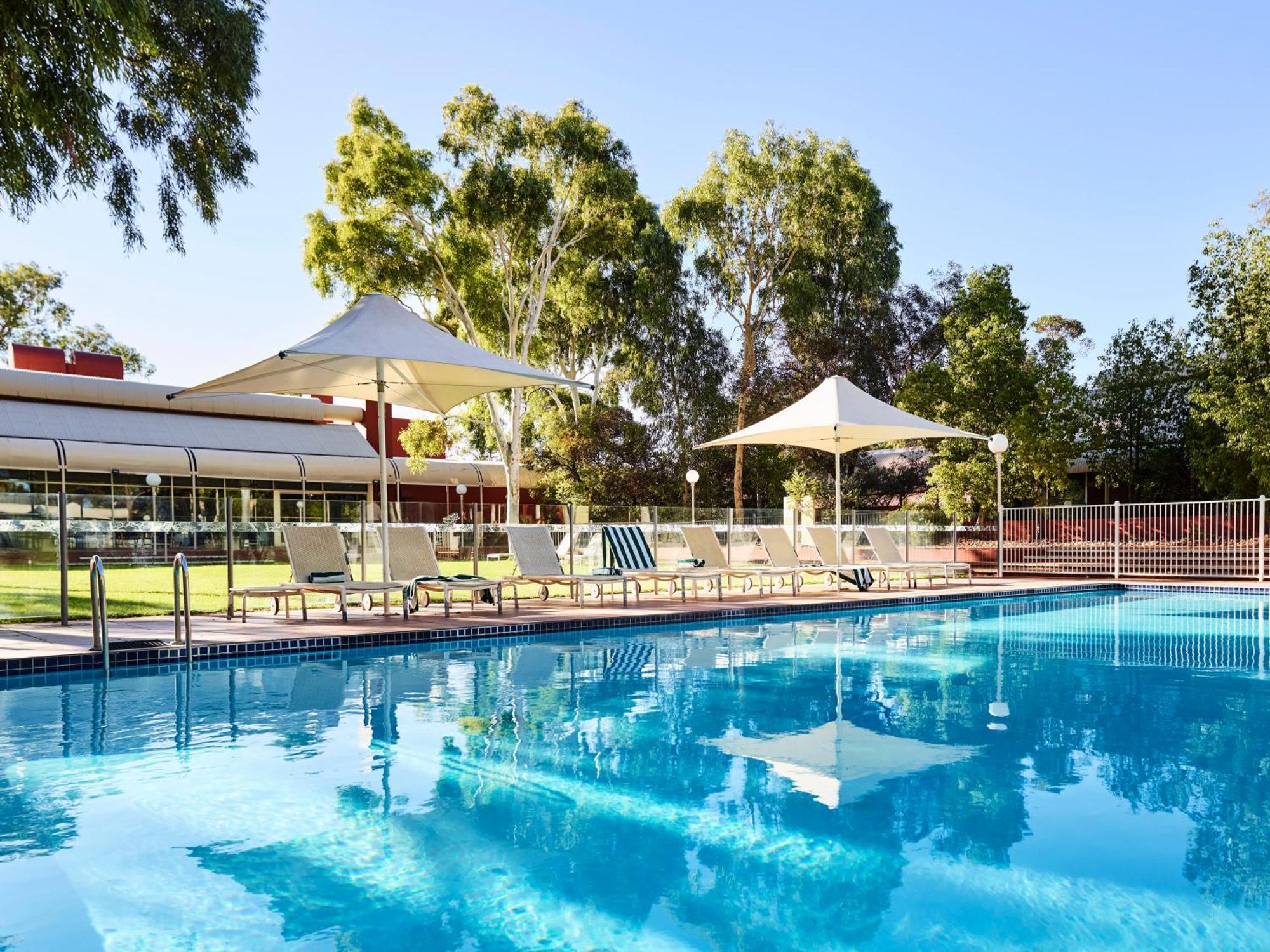 Desert Gardens Hotel Ayers Rock Exterior photo