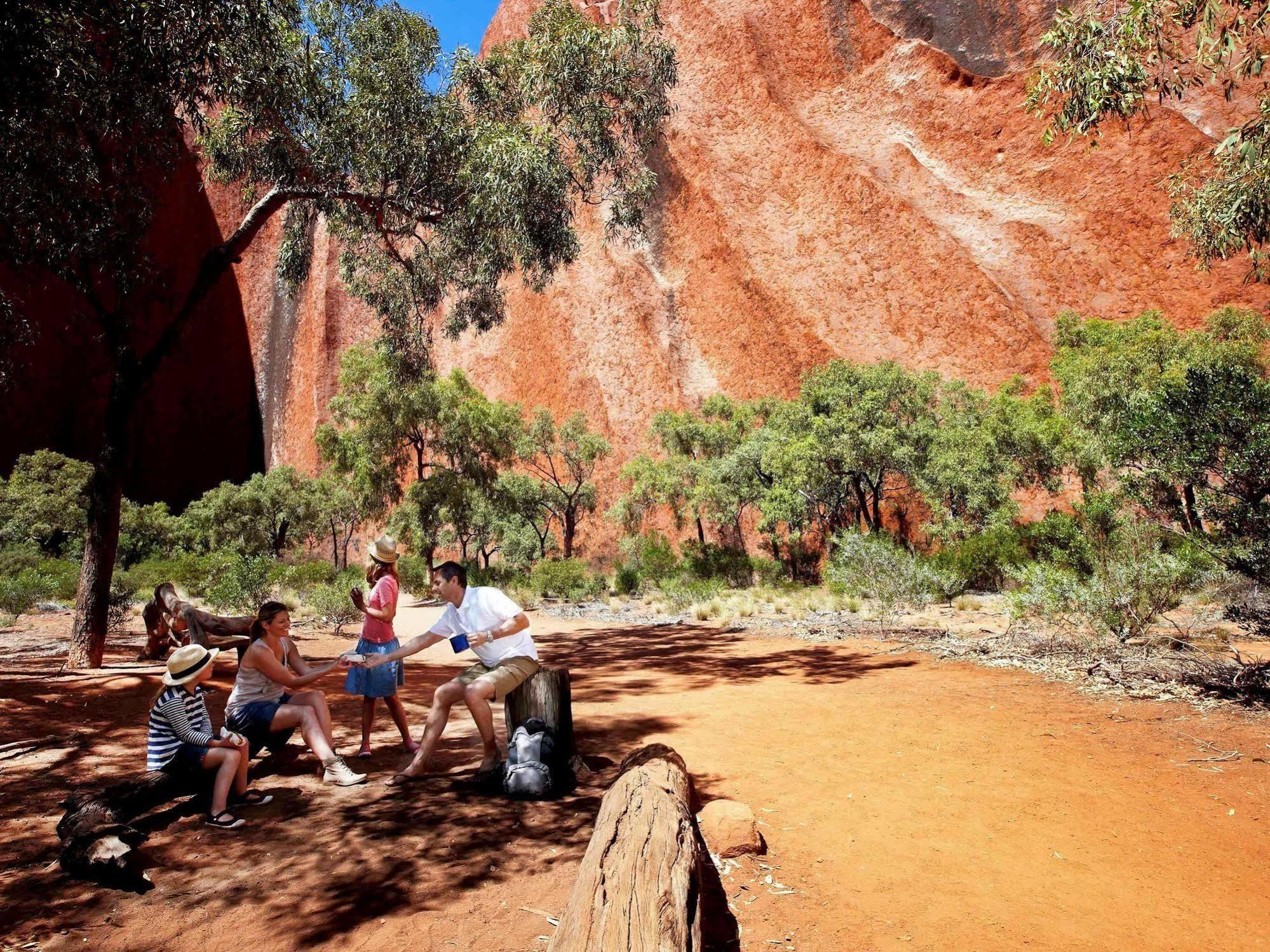 Desert Gardens Hotel Ayers Rock Exterior photo