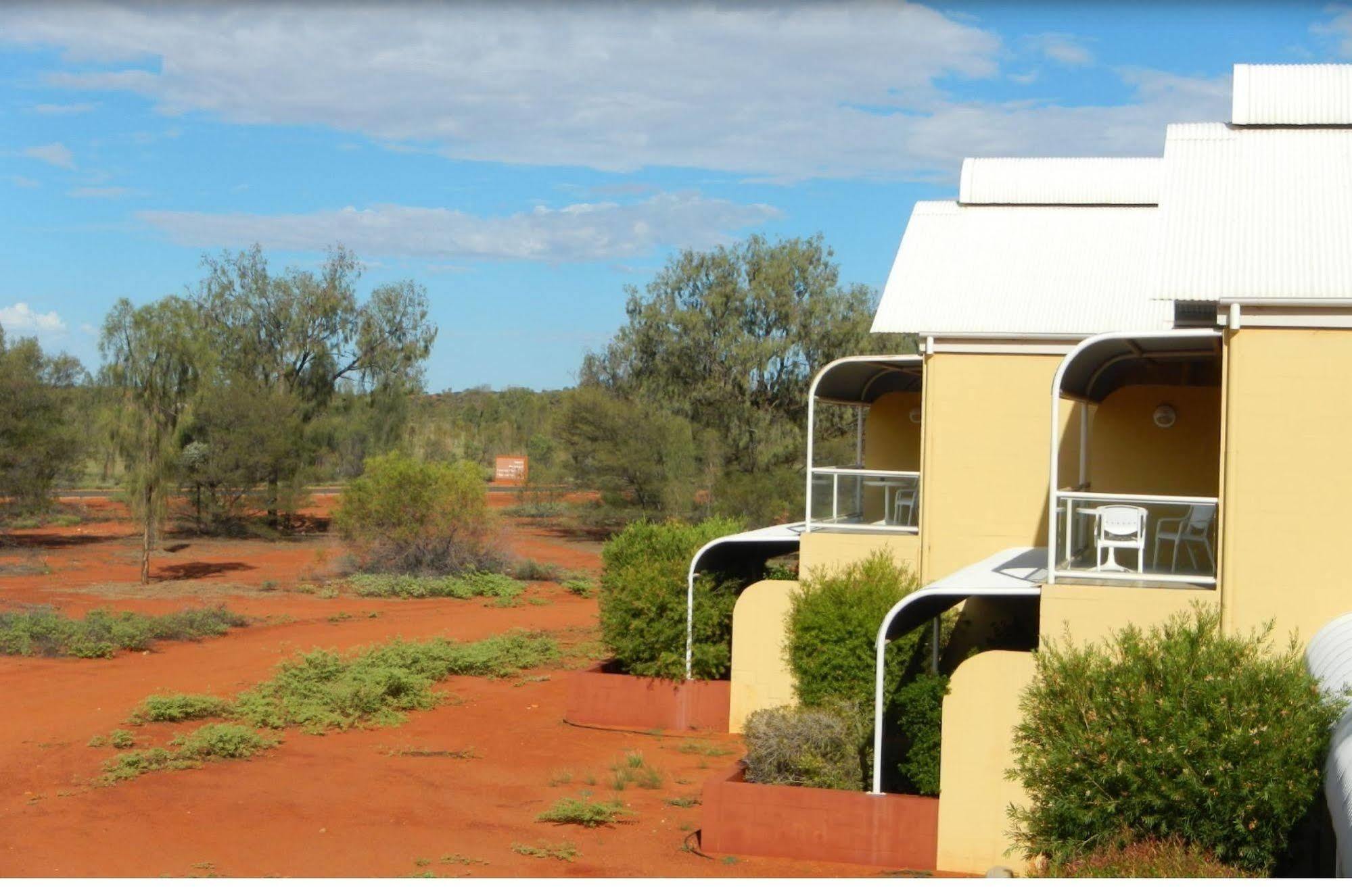 Desert Gardens Hotel Ayers Rock Exterior photo